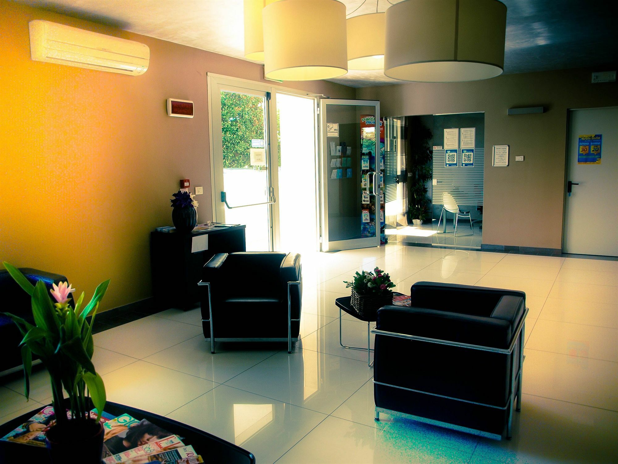 Residence Sottovento Rimini Ngoại thất bức ảnh